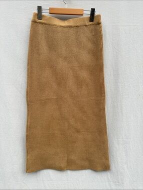 Dazy Knit Midi Skirt